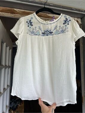 mine Size medium White Peasant Blouse with Blue Embroidery